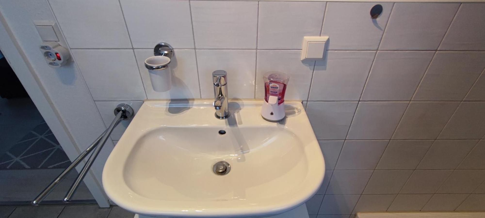 Antony Home Ferienwohnung Ostrach Екстериор снимка